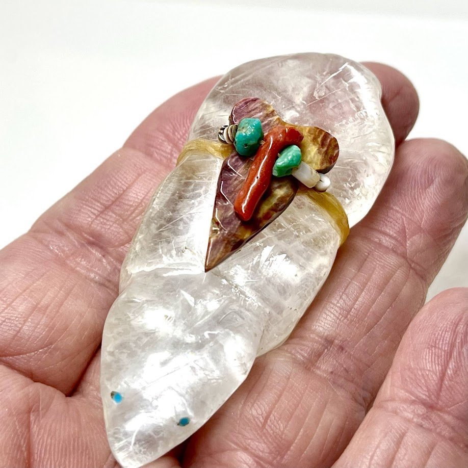 Zuni Spirits is proud to represent a variety of Zuni fetish carvers, includingLena Boone!